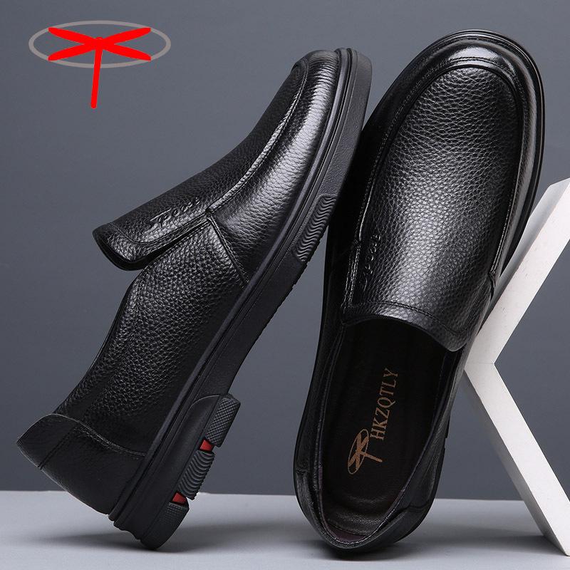 Dad shoes sandals men's work casual shoes 2022 summer new soft bottom slip-on sandals driving breathable beanie shoes